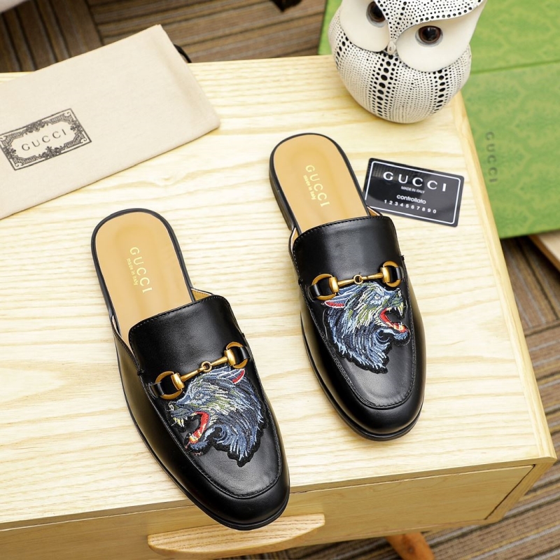 G*u*i slippers